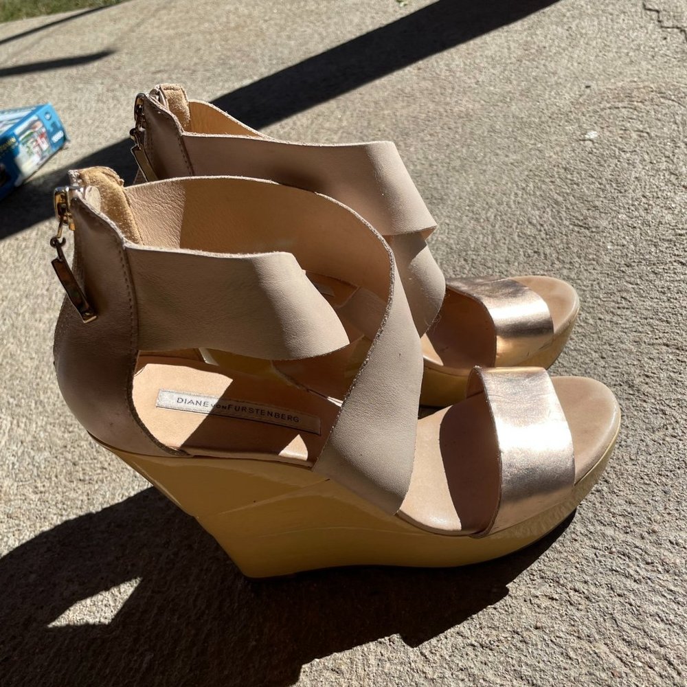 DVF Wedges 8